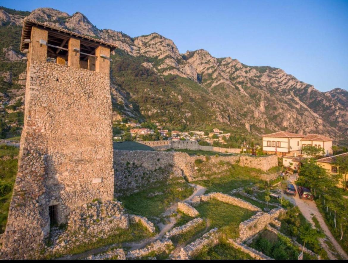 Rooms Emiliano Castle Of Kruja Exterior foto
