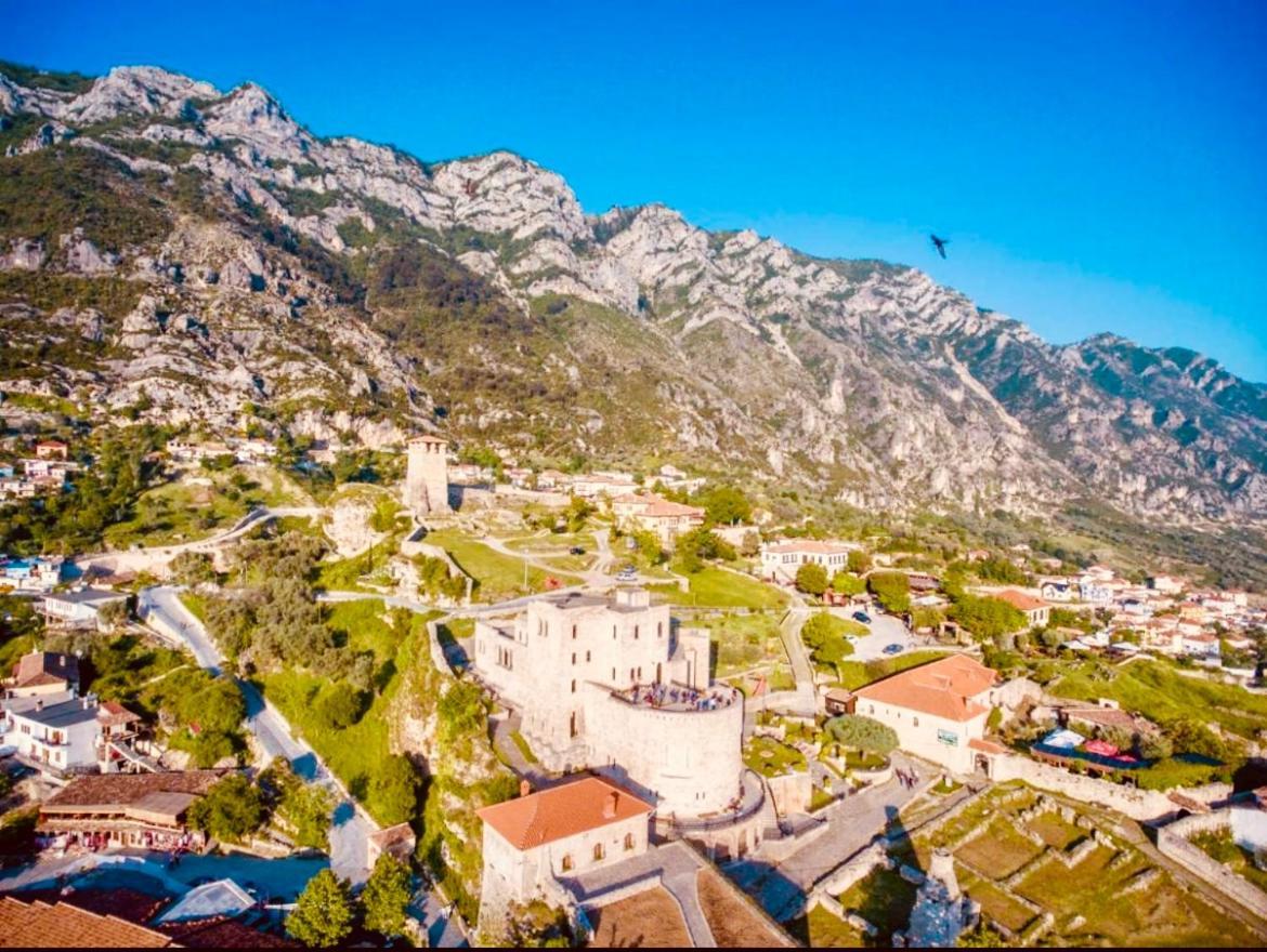 Rooms Emiliano Castle Of Kruja Exterior foto