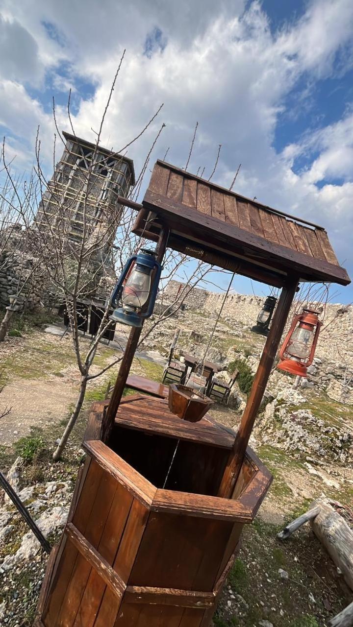 Rooms Emiliano Castle Of Kruja Exterior foto