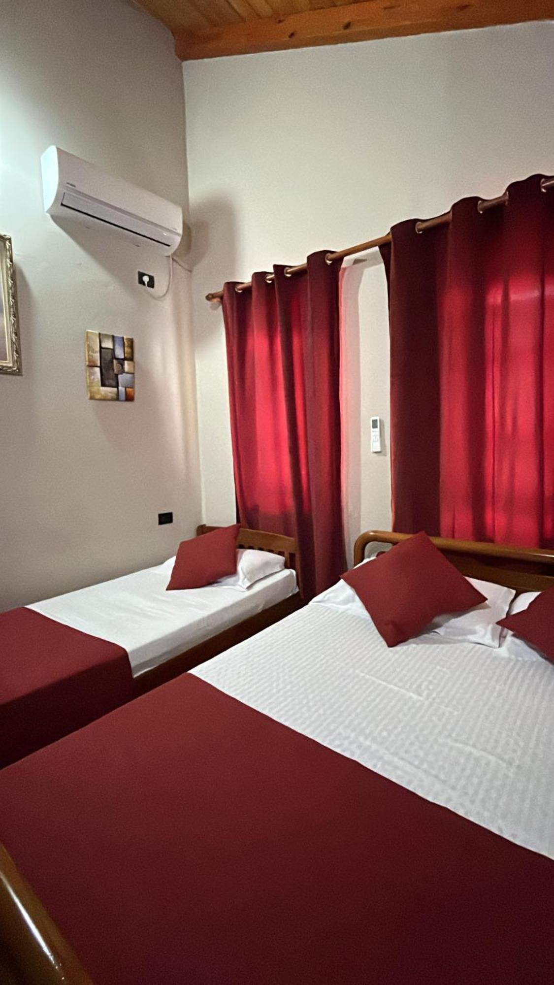Rooms Emiliano Castle Of Kruja Zimmer foto
